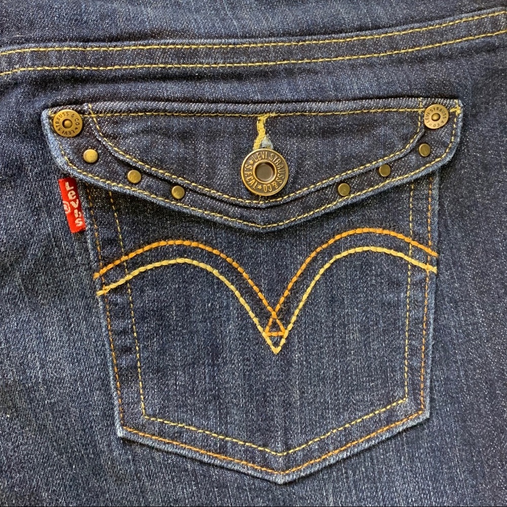 Levi’s 515 Bootcut Dark wash Jeans